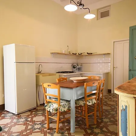 La Casa Del Vescovo